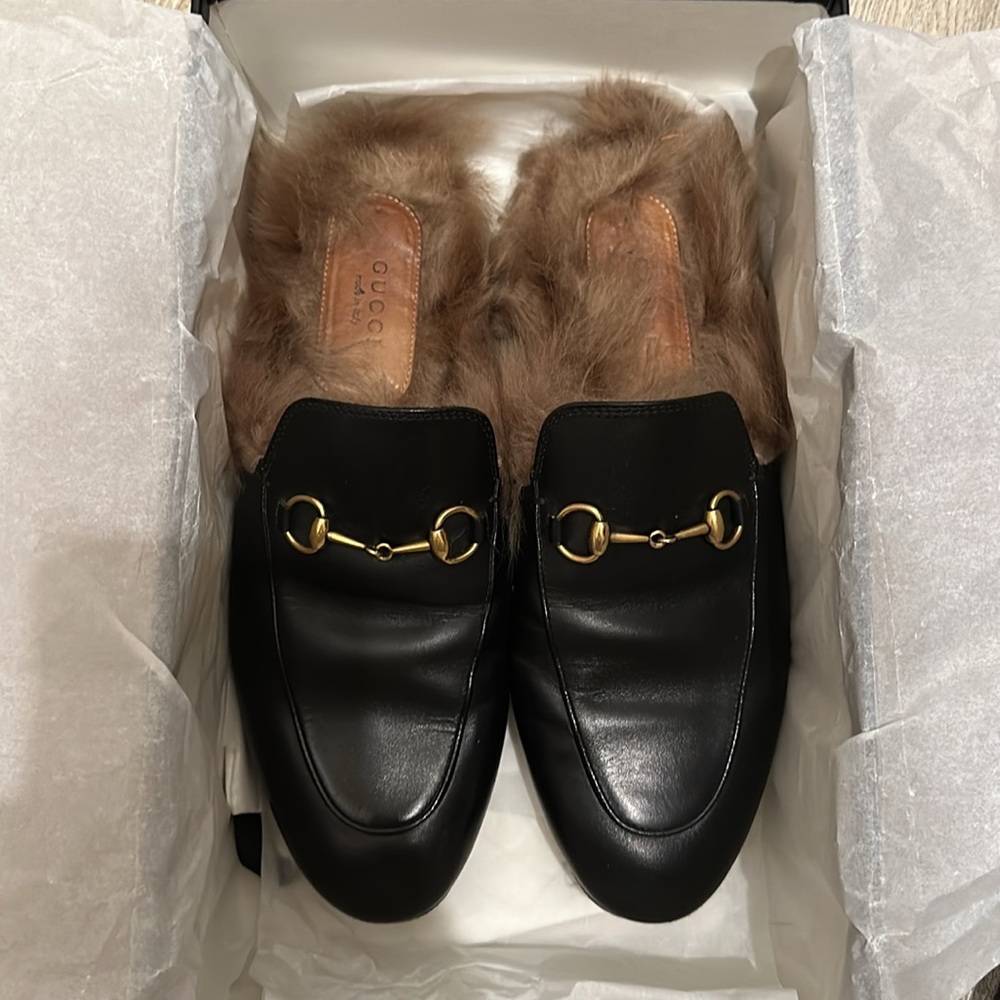 Women’s authentic Gucci fur mules